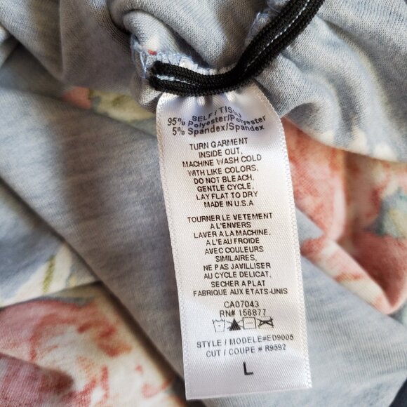 Garden rose knit weave short sleeve gathered sides top - Picture 2 of 5